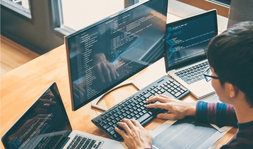 что лучше Python или JavaScript фото